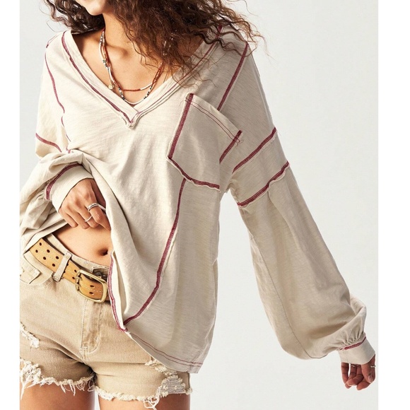 Solid V neck Reverse Stitch Pockets Oversized Long Sleeve Top - Picture 9 of 10